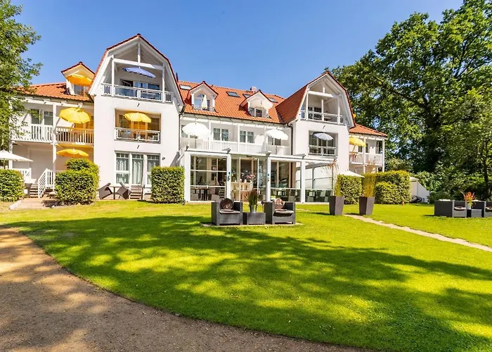 Ferienwohnung Ursula in der Villa zum Kronprinzen direkt gegenüber der Saarow Therme